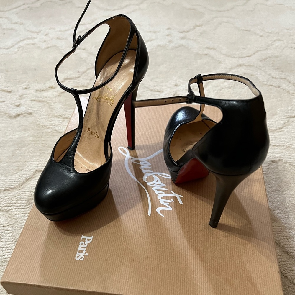 Christian Louboutin T Strap Platform Stiletto Heels Pumps EU 35.5 US 5